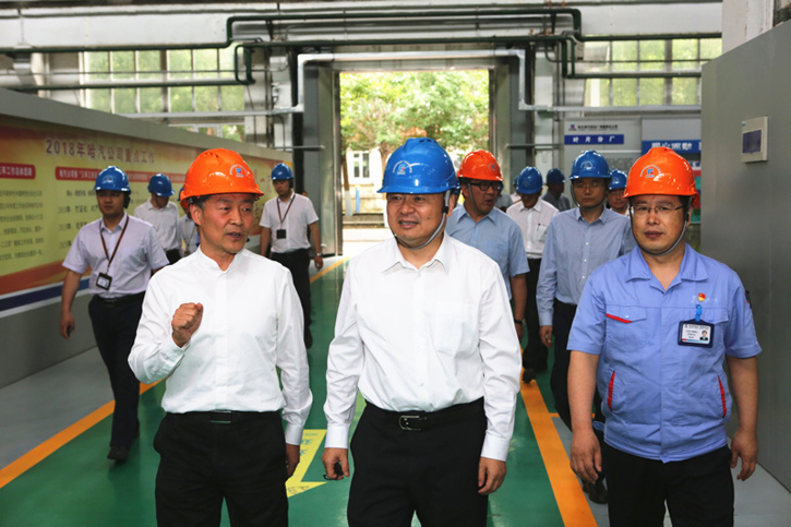 郝鹏参观调查头号玩家官网集团所属企业汽轮机公司